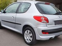 Gebraucht Peugeot 206+ Urban Move 60 PS (44 kW) 2011 Silber Kleinwagen