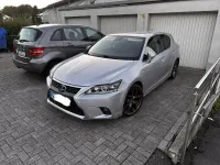 Gebraucht Lexus CT200h 136 PS (100 kW) 2015 Grau Limousine