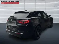 Neu Alfa Romeo Stelvio 209 PS (153 kW) 2026 Schwarz SUV