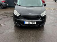 Gebraucht Ford Tourneo Courier Titanium 101 PS (74 kW) 2016 Iridiumschwarz metallic Van / Kleinbus