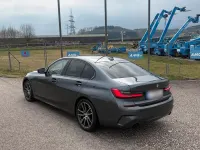 Gebraucht BMW 318 150 PS (110 kW) 2019 Grau Limousine