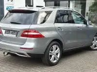 Gebraucht Mercedes ML350 258 PS (189 kW) 2012 Palladiumsilber SUV