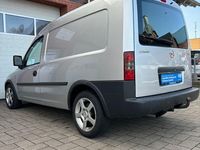 Second-hand Opel Combo 101 CP (74 kW) 2006 Argintiu Monovolum