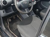 Gebraucht Toyota Aygo 68 PS (50 kW) 2009 Grau Kleinwagen