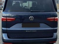 Gebraucht VW Multivan Life 150 PS (110 kW) 2025 Blau Van