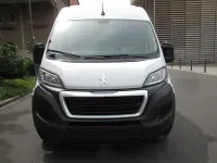 Gebraucht Peugeot Boxer 140 PS (102 kW) 2023 Weiß Van