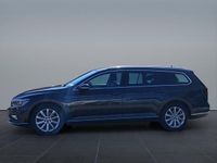 Gebraucht VW Passat 150 PS (110 kW) 2022 Grau (metallic) Kombi
