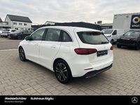 Gebraucht Mercedes B180 Advanced 116 PS (85 kW) 2024 Unilack polarweiß Van / Kleinbus
