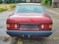 Gebraucht Mercedes 190 Sportline 118 PS (86 kW) 1990 Rot Limousine