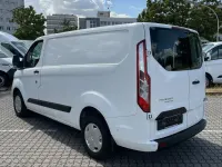 Gebraucht Ford 300 105 PS (77 kW) 2021 Weiß Van / Kleinbus