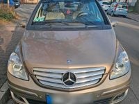 Gebraucht Mercedes B200 140 PS (102 kW) 2006 Gold Van / Kleinbus