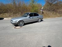 Second-hand BMW 525 170 CP (125 kW) 1990 Argintiu Berlinǎ