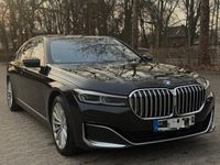 Gebraucht BMW 750 530 PS (389 kW) 2019 Schwarz Limousine