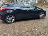 Gebraucht Hyundai i30 Passion 110 PS (80 kW) 2016 Schwarz Limousine