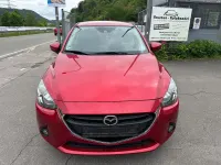 Używany Mazda 2 Exclusive-Line 90 KM (66 kW) 2016 Czerwony Hatchback
