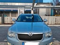 Gebraucht Skoda Superb 140 PS (102 kW) 2011 Blau Kombi