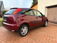 Second-hand Ford Focus 100 CP (73 kW) 2001 Roșu Berlinǎ