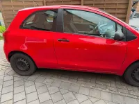 Gebraucht Toyota Yaris 69 PS (50 kW) 2007 Rot Kleinwagen