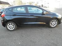 Gebraucht Ford Fiesta Cool & Connect 101 PS (74 kW) 2017 Shadow black Limousine