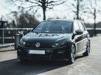 Gebraucht VW Golf VI R 271 PS (199 kW) 2011 Schwarz Kleinwagen