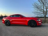 Gebraucht Ford Mustang GT 450 PS (330 kW) 2018 Rot