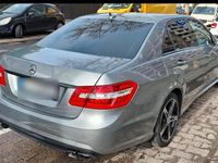 Gebraucht Mercedes E220 170 PS (125 kW) 2012 Grau Limousine