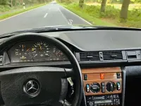 Gebraucht Mercedes 230 131 PS (96 kW) 1988 Grau Limousine
