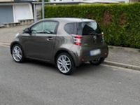 Gebraucht Toyota iQ 68 PS (50 kW) 2012 Beige Kleinwagen