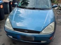 Gebraucht Ford Focus 116 PS (85 kW) 2001 Blau Kombi