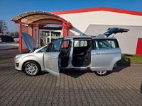 Gebraucht Ford Grand C-Max Titanium 101 PS (74 kW) 2014 Silber Van / Kleinbus