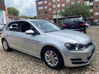 Second-hand VW Golf VII Trendline 110 CP (80 kW) 2015 Argintiu Berlinǎ