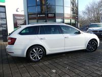 gebraucht Skoda Octavia 2.0 TDI Combi Premium Edit PANO/ACC/VIRT