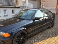Używany BMW 320 136 KM (100 kW) 2000 Czarny Sedan/Limuzyna