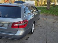 Gebraucht Mercedes E220 170 PS (125 kW) 2010 Grau Kombi