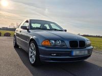 Gebraucht BMW 320 150 PS (110 kW) 1999 Blau Limousine