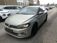 Usata VW Polo Highline 116 CV (85 kW) 2018 Argento Utilitaria