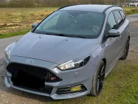 Gebraucht Ford Focus 250 PS (183 kW) 2017 Grau Kombi