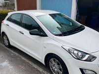 Gebraucht Hyundai i30 Style 110 PS (80 kW) 2014 Weiß Limousine