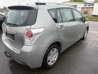 Gebraucht Toyota Verso 132 PS (97 kW) 2013 Grau Van / Kleinbus