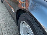 Gebraucht BMW 728 193 PS (141 kW) 1998 Schwarz Limousine