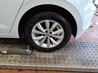 Gebraucht VW Polo Highline 95 PS (69 kW) 2019 Weiß Kleinwagen