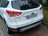 Gebraucht Ford Kuga 150 PS (110 kW) 2015 Weiß SUV