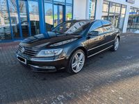 Second-hand VW Phaeton 334 CP (245 kW) 2012 Negru Berlinǎ