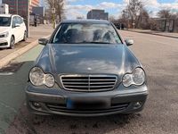 Gebraucht Mercedes C200 122 PS (89 kW) 2006 Blau Limousine