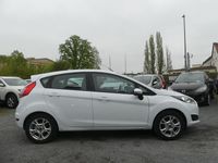 Gebraucht Ford Fiesta Trend 82 PS (60 kW) 2013 Weiß Kleinwagen