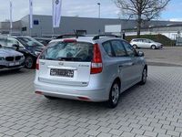 Gebraucht Hyundai i30 Classic 116 PS (85 kW) 2011 Silber Limousine