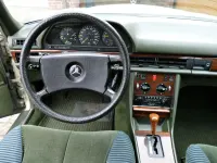 Gebraucht Mercedes 280 185 PS (136 kW) 1983 Grün Limousine