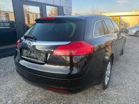 Gebraucht Opel Insignia Edition 131 PS (96 kW) 2012 Schwarz Kombi