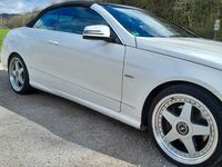 Gebraucht Mercedes E250 Avantgarde 204 PS (150 kW) 2011 Grau Cabrio