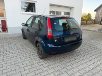 Second-hand Ford Fiesta 60 CP (44 kW) 2005 Hatchback